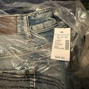 Maurices Slim Straight High-Rise Jeans in Faded Blue New in bag!